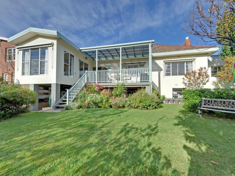 7 David Avenue, Sandy Bay, TAS 7005