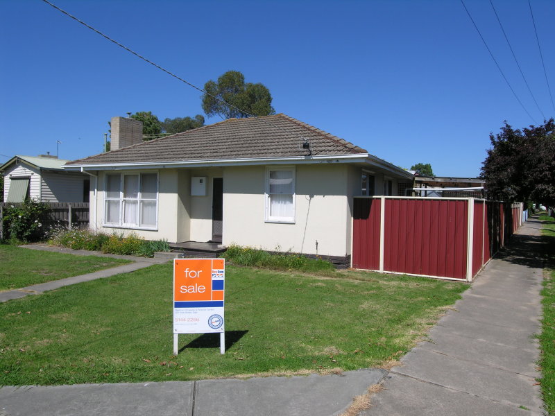 11 Cherry Place, Sale, Vic 3850 Property Details