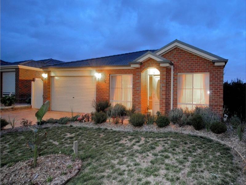 16 Jamieson Terrace, Taylors Hill, VIC 3037