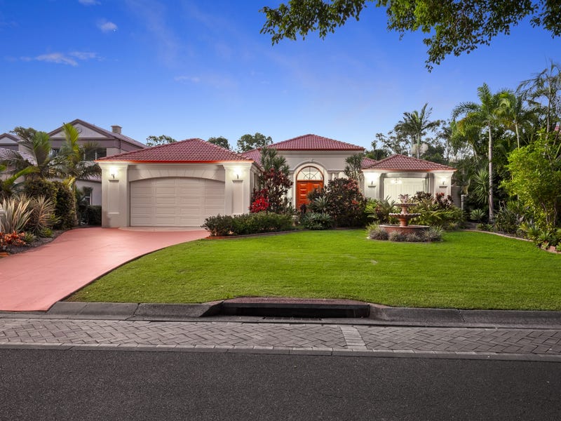 8213 Magnolia Drive W, Hope Island, QLD 4212