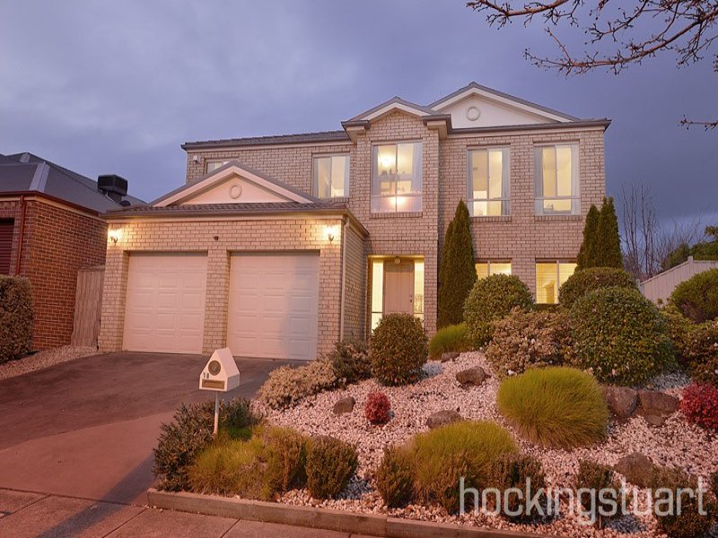 18 Ridgemont Drive, Berwick, Vic 3806 Property Details