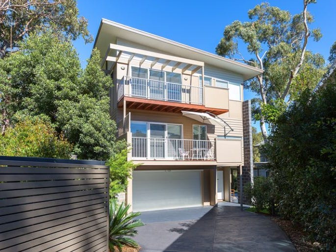 134 Jetty Point Drive, Murrays Beach, NSW 2281