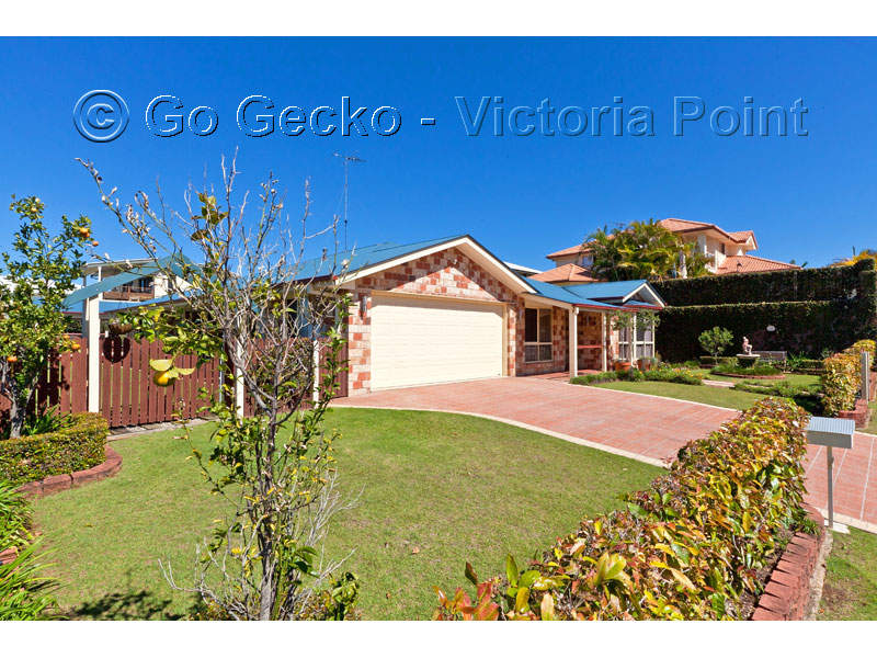 33 Penzance Drive, Redland Bay, QLD 4165