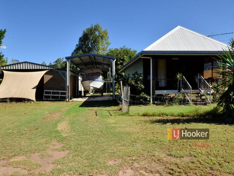 90 Tully Heads Road, Tully Heads, QLD 4854