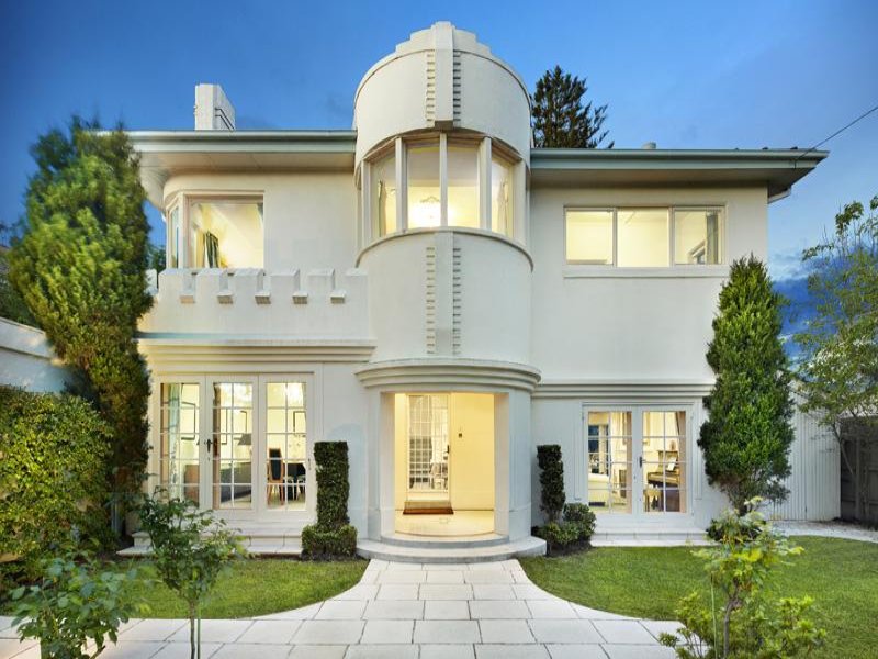 18 Kent Avenue, Brighton, Vic 3186 Property Details