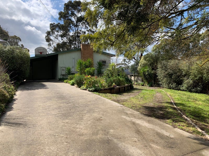 35 Moore Avenue, Croydon, VIC 3136