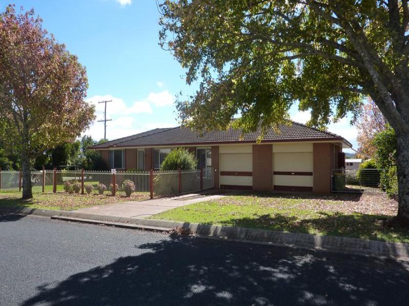 3 Westmar Street, Newtown, Qld 4350 Property Details