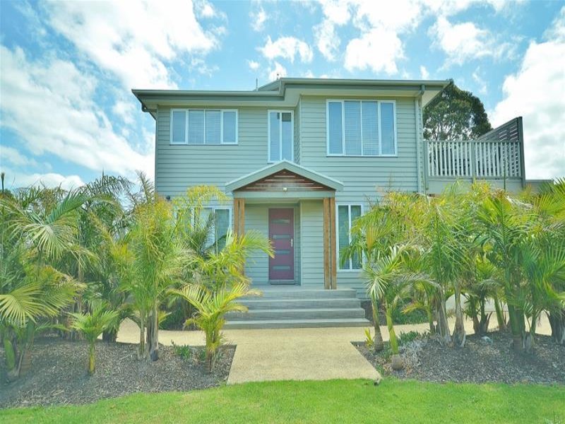 30 Golf Street, Inverloch, Vic 3996 Property Details