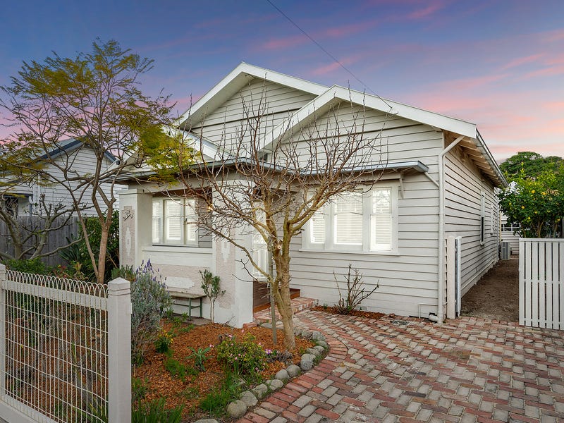 38 Crofton Street, Geelong West, VIC 3218