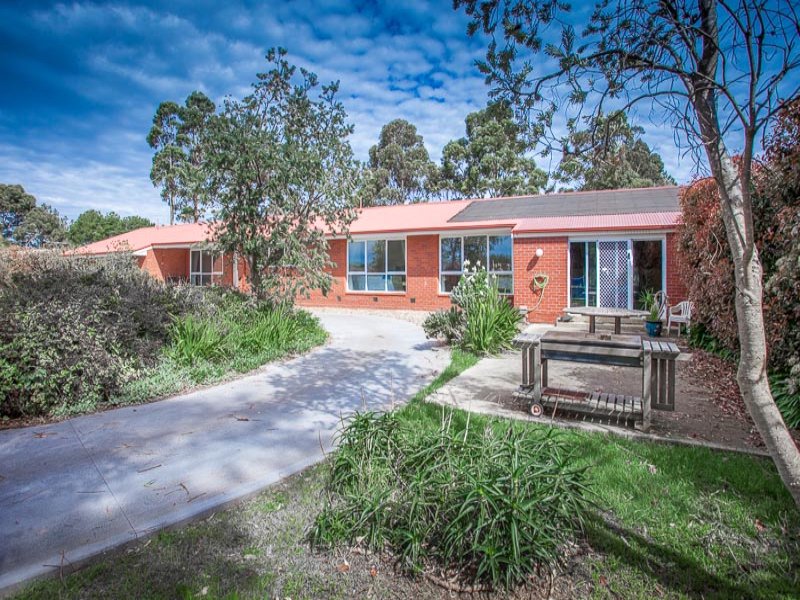 85 Willowbank Road, Gisborne, Vic 3437 Property Details