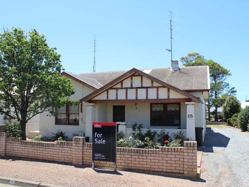 15 Lawrie Street, Tumby Bay, SA 5605