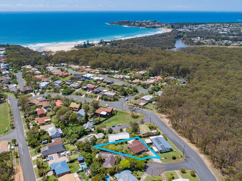9 Leplaw Close, Safety Beach, NSW 2456