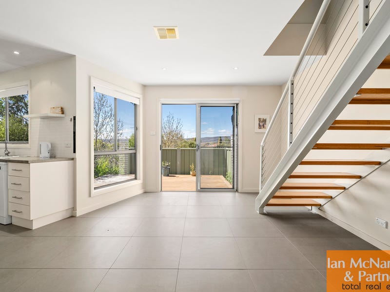 1/4 Cassidy Street, Queanbeyan, NSW 2620 Townhouse for Sale