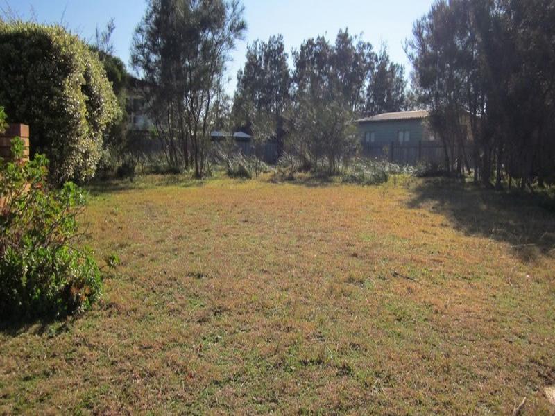 12 Maloneys Drive, Maloneys Beach, NSW 2536