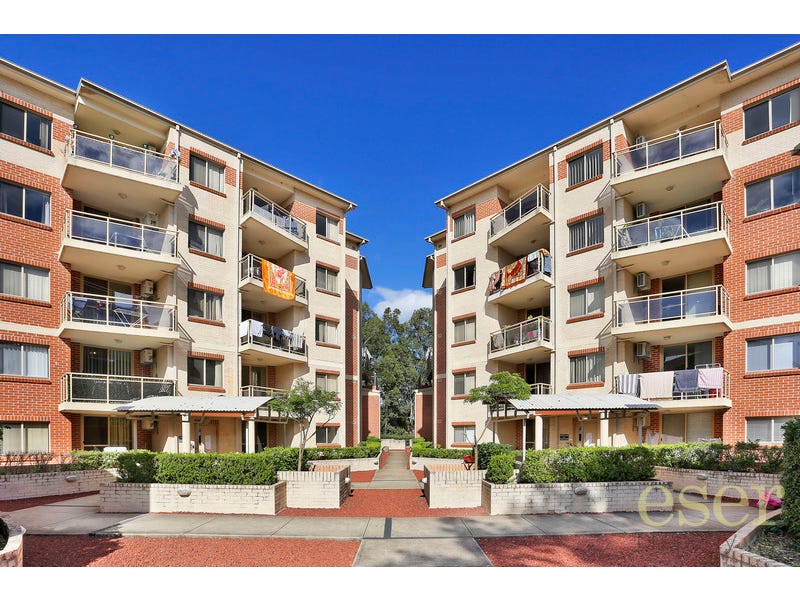 15/2 Wentworth Avenue, Toongabbie, NSW 2146 Apartment for Sale