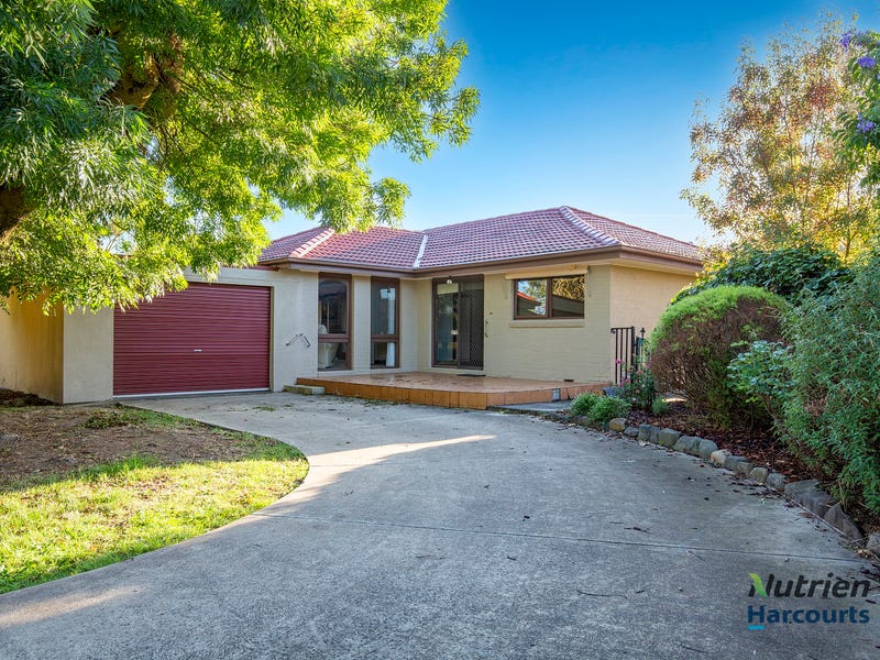 49 Snodgrass Street, Yea, Vic 3717 Property Details