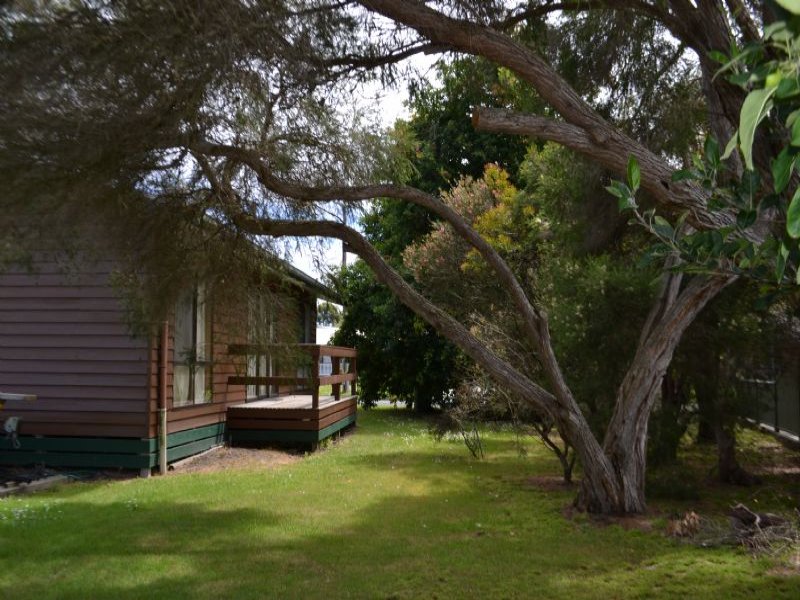 28 Cuttriss Street, Inverloch, Vic 3996 Property Details