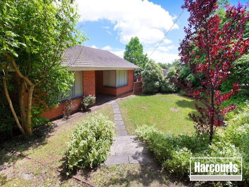 8 Inglis Road, Berwick, Vic 3806 Property Details