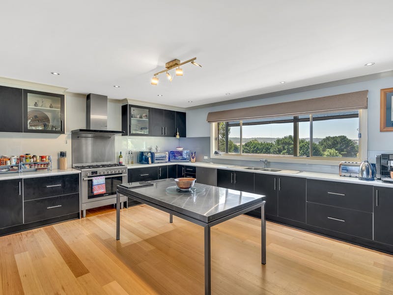 4 Melrose Drive, Kilmore, Vic 3764 House for Sale