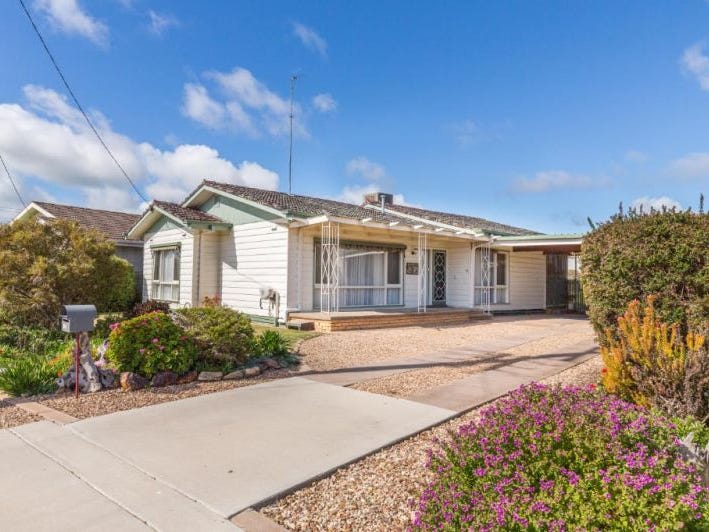 35 Landy Street Horsham Vic 3400 Realestate Com Au