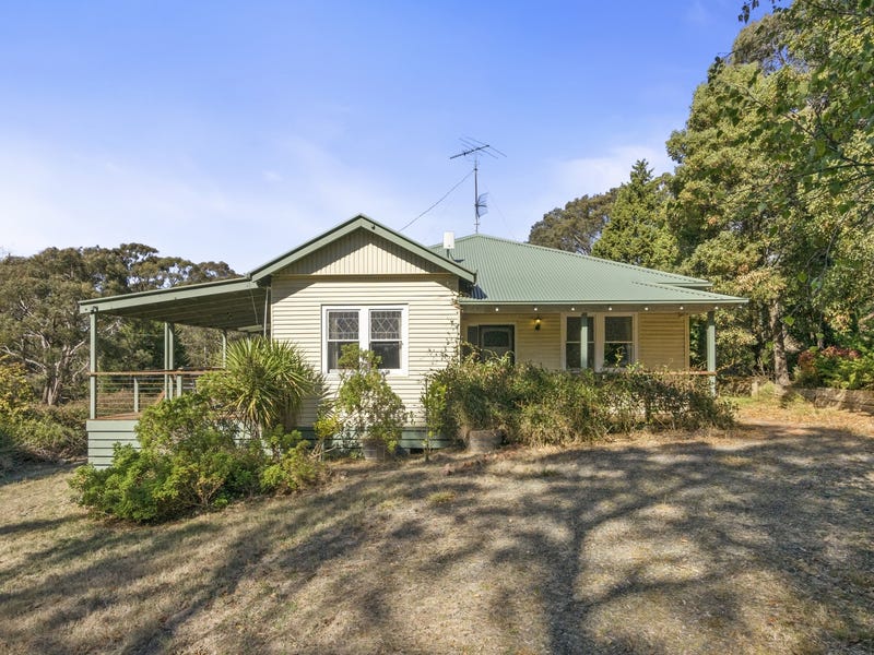 915 Ballanegerton Road, Mount Egerton, VIC 3352