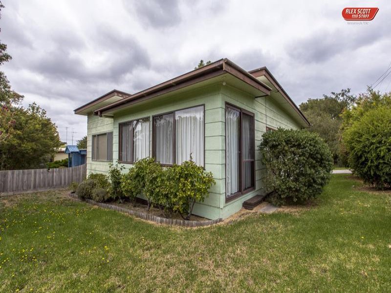 68 Bayview Avenue, Inverloch, Vic 3996 Property Details
