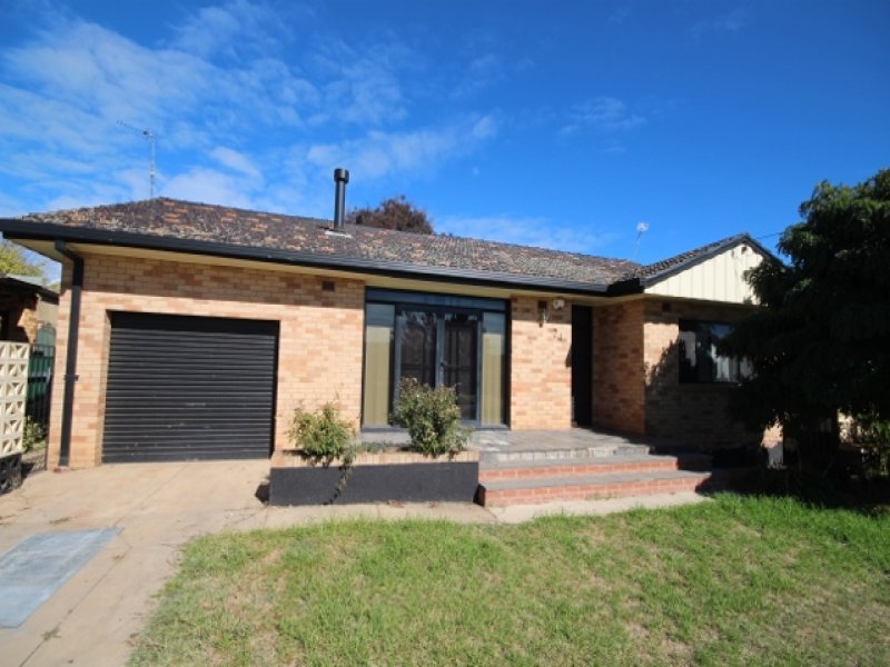 24 Anne Street, Tolland, NSW 2650 Property Details