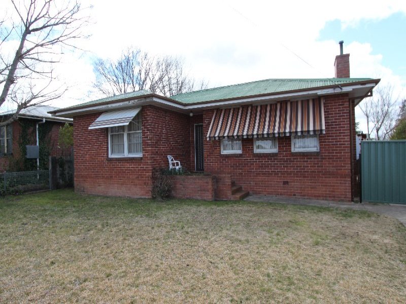 11 Hill Street, Bathurst, NSW 2795 Property Details