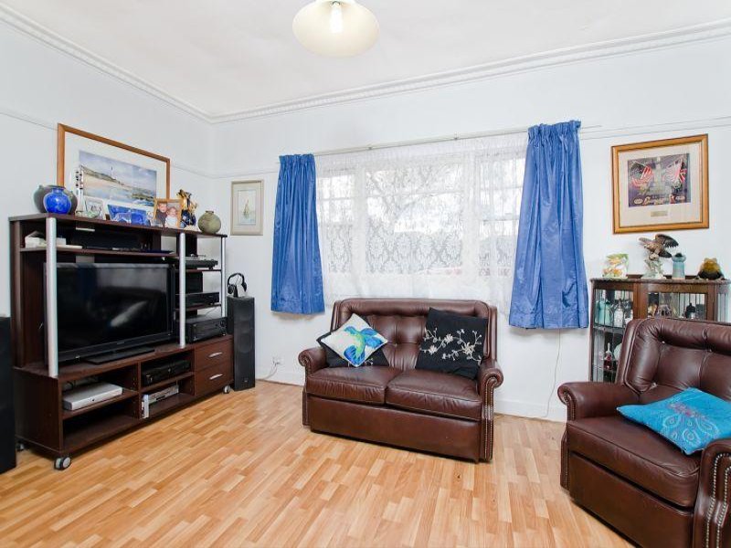 37 Watt Avenue, Oak Park, VIC 3046