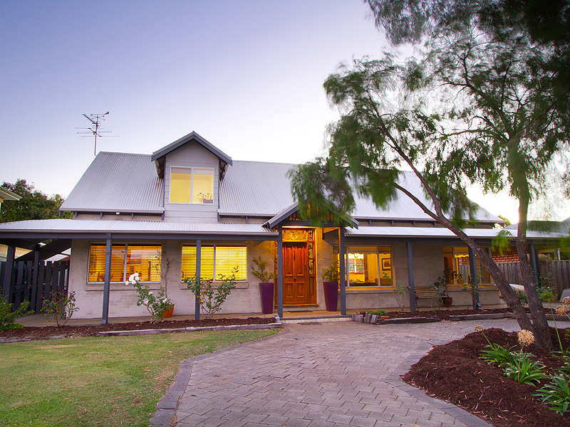 82 Gifford Road, Dunsborough, WA 6281 Property Details