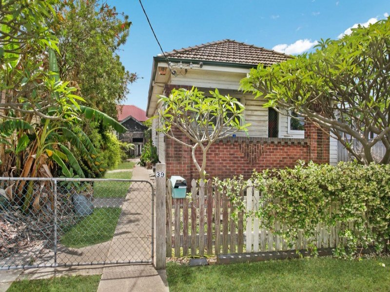 39 Hargrave Street, Carrington, NSW 2294 Property Details