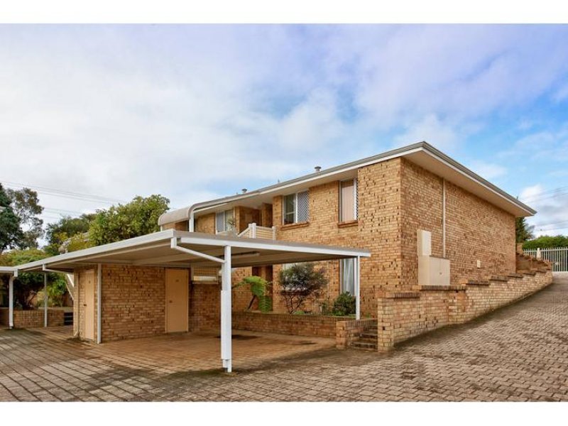 28/2 Pinewood Avenue, Kardinya, WA 6163 Property Details