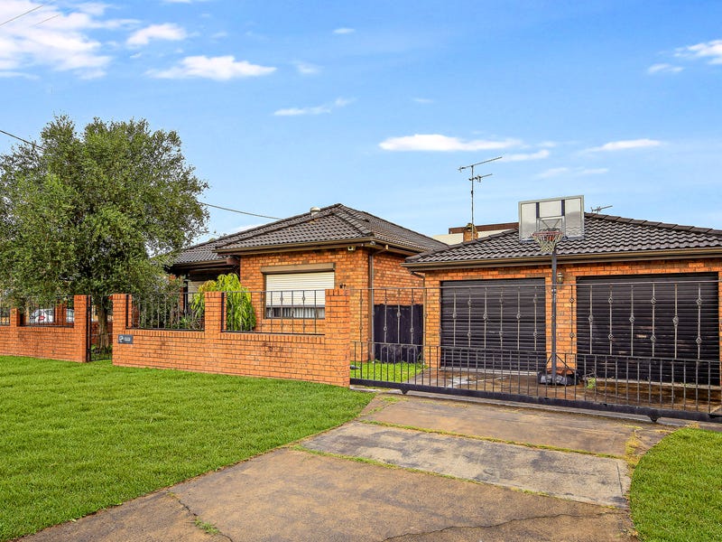 43 Elwin Street, Peakhurst, NSW 2210 Property Details