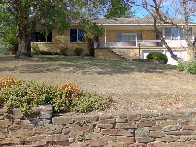 216E Fitzroy Street, Walcha, NSW 2354 House for Sale