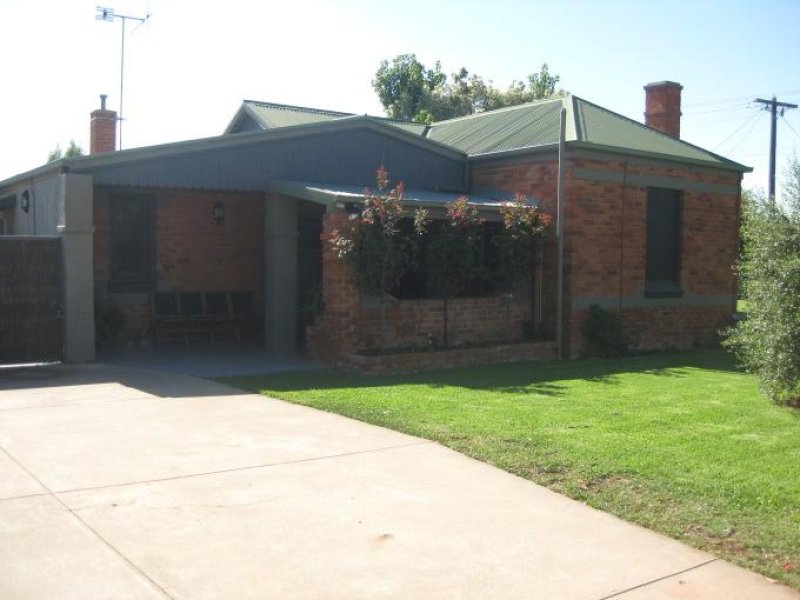 2 McEwen Road, Kyabram, Vic 3620 Property Details
