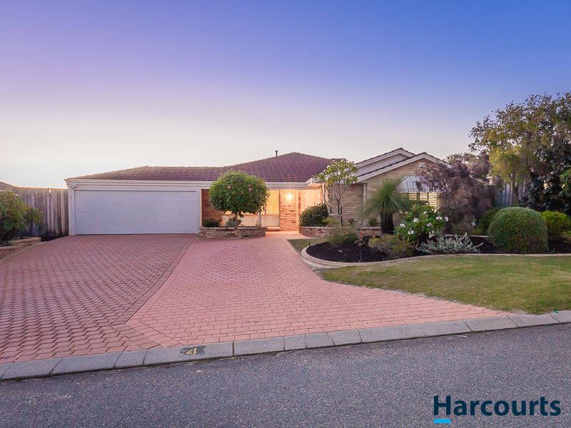 4 Inwood Place, Currambine, WA 6028 Property Details