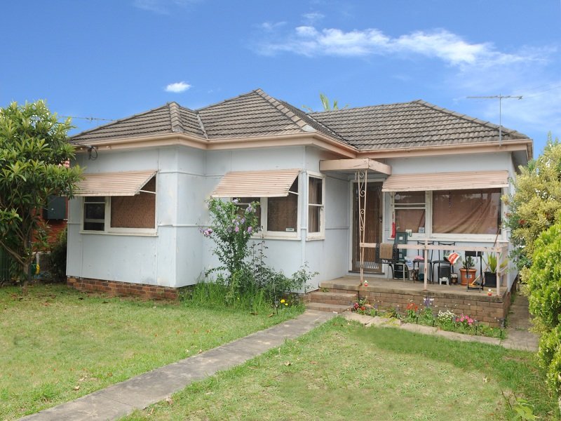 33 Lehn Road, East Hills, NSW 2213