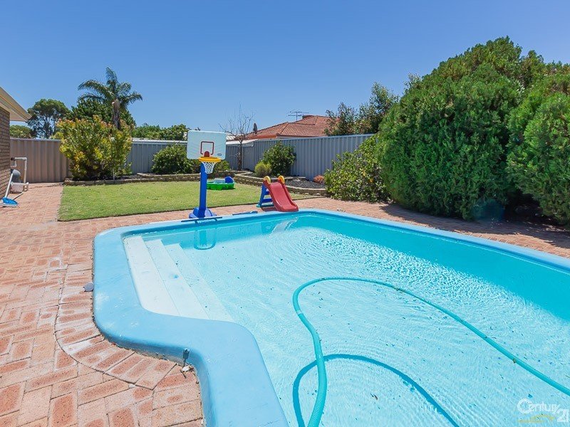 24 Murdoch Road, Thornlie, WA 6108 Property Details