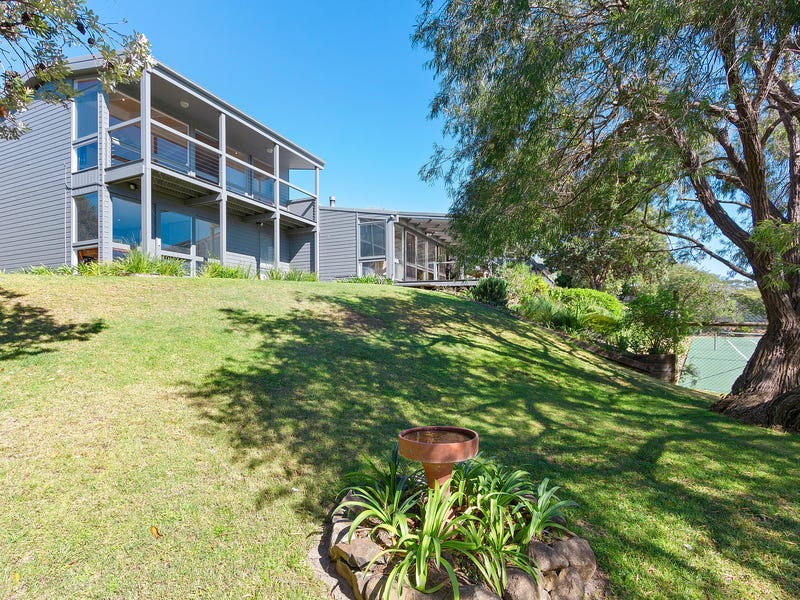 2 Ingram Place, Broulee, NSW 2537 Property Details
