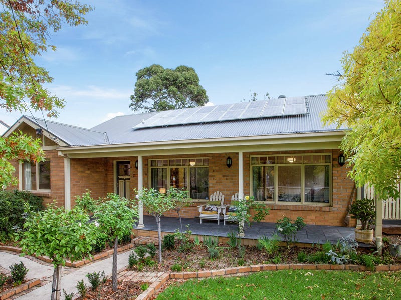 1 Skyline Drive, Keilor, Vic 3036 Property Details