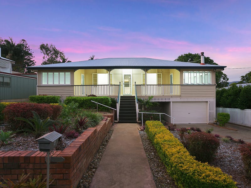 6 Lamington Street, The Range, QLD 4700