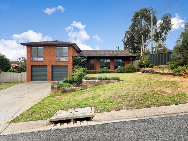 4 Neville Place, Gowrie, ACT 2904