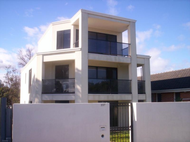 237 Nepean Highway, Seaford, VIC 3198