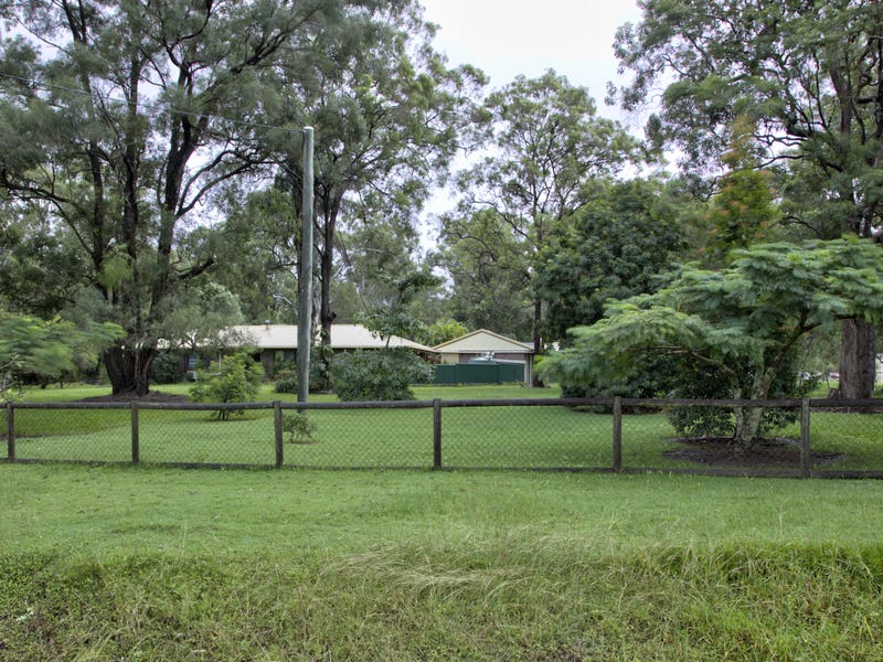 11 Bells Lane, Bellmere, QLD 4510
