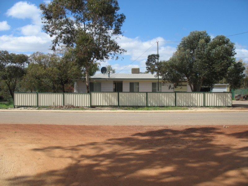 4 Fogarty Street, Mingenew, WA 6522 Property Details