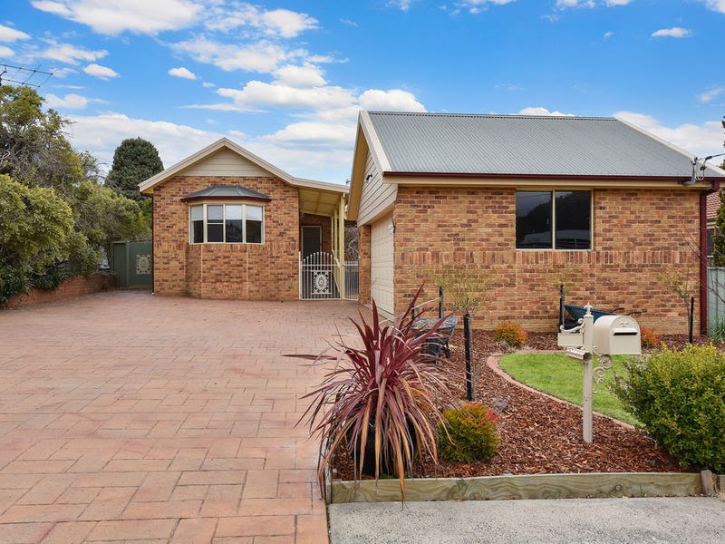 50 HAYLEY STREET, Lithgow, NSW 2790 House for Sale