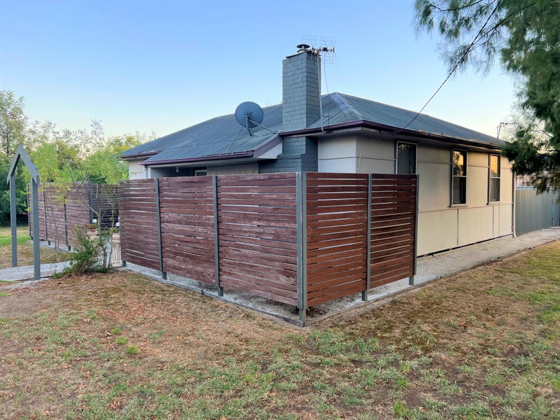 117 Crispe Street, Deniliquin, NSW 2710 Property Details