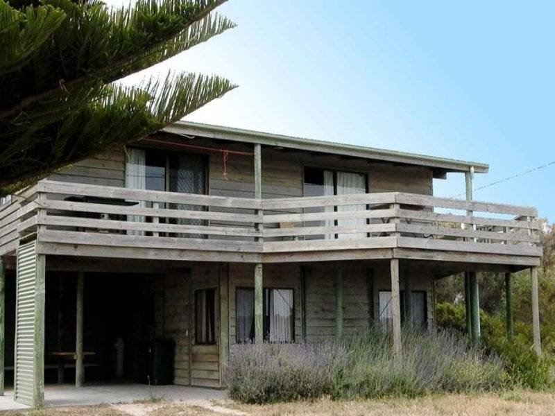 102 Esplanade, Robe, SA 5276 Property Details