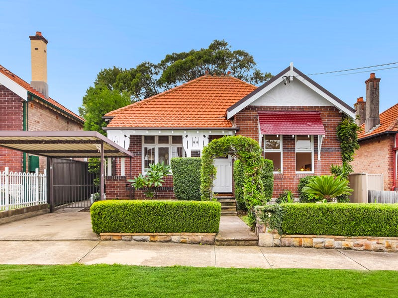 4 Carrington Street, Bexley, NSW 2207 Property Details