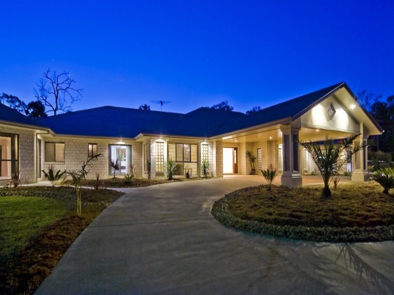 1 Honeysuckle Court, Cornubia, Qld 4130 Property Details